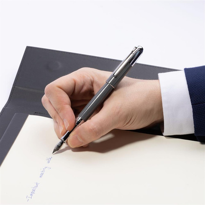 Wieczne pióro Classicals Chrome Grey