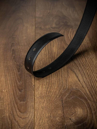 Elegancki pasek męski ze skóry naturalnej o wyrazistej fakturze