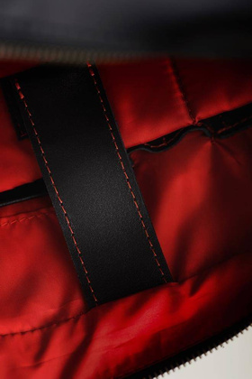 Czarna elegancka męska torba na ramię BRØDRENE BL13 Kolor wnętrza: Czerwony - min. zamówienie 20 / 50 / 100 szt.