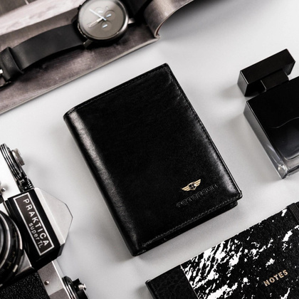 Skórzany portfel męski na karty
