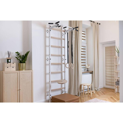 Drabinka gimnastyczna drewniano metalowa z metalowym drążkiem i akcesoriami BenchK 311W A076