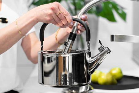 Czajnik 1,5l z gwizdkiem Diamante stalowy polerowany 27848