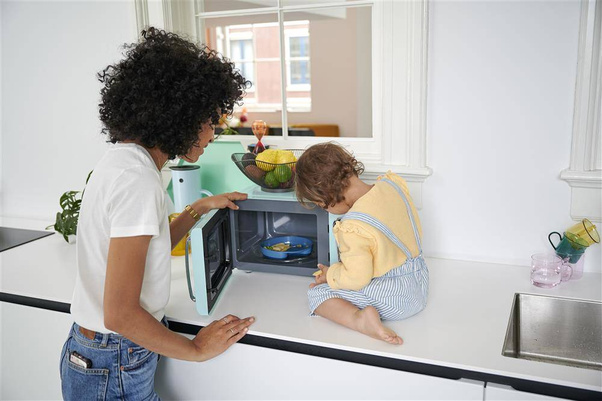 Talerzyk do karmienia Mio Deep Blue 108002014600