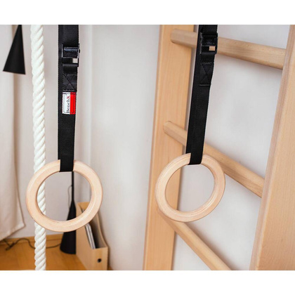 Akcesoria do ćwiczeń w kolorze naturalnego drewna