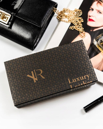 Maly skorzany portfel damski na zatrzask