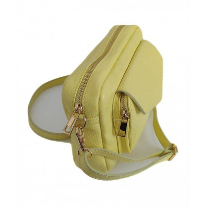 Urocza Włoska skórzana listonoszka Vera Pelle , pojemna złote okucia Limonkowa MCZ45GIA