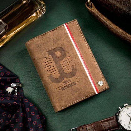 Duzy skorzany portfel meski z motywem patriotycznym