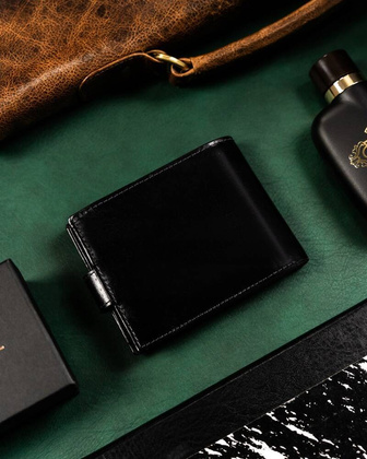 Skorzany portfel meski z systemem RFID