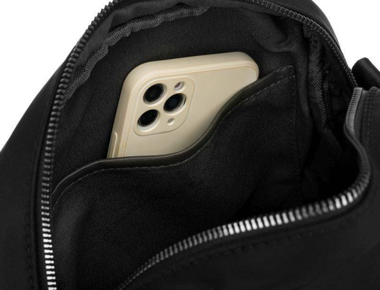 Sportowa listonoszka na szerokim pasku — David Jones