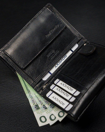 Rozbudowany, pionowy portfel męski bez zapięcia ze skóry naturalnej