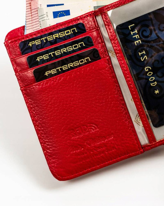 Portfel damski ze skory naturalnej zamykany na zatrzask i suwak