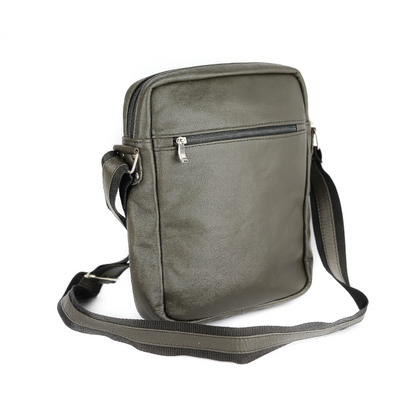 T-08 Listonoszka męska duża-military green KEMER