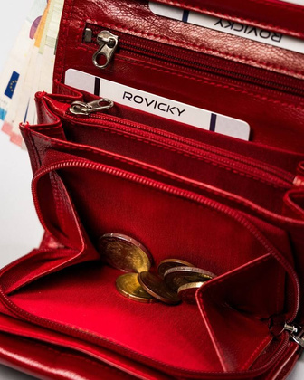 Skórzany portfel damski zamykany na zatrzask