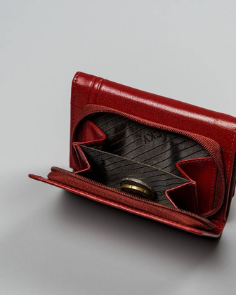 Kompaktowy portfel damski ze skóry naturalnej