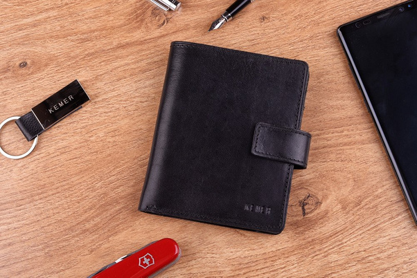 Portfel męski skórzany KEMER 366 Czarny - min. zamówienie 20 / 50 / 100 szt.