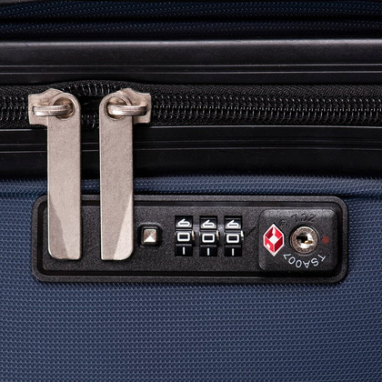 Średnia walizka WINGS PP05 M Biała