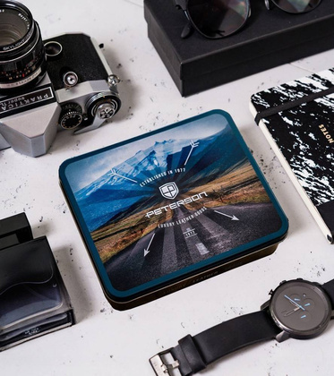 Pionowy portfel męski ze skóry naturalnej