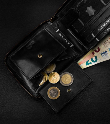 Duży, skórzany portfel męski na suwak