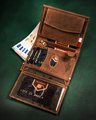 Skorzany portfel meski z motywem patriotycznym