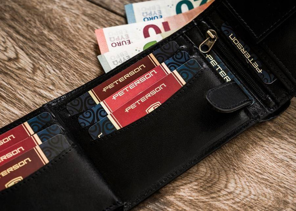 Portfel męski ze skóry naturalnej Peterson Czarny