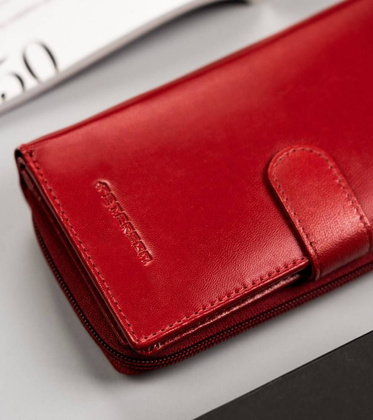 Pionowy portfel damski ze skóry naturalnej