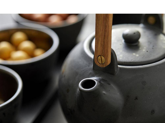 Dzbanek kamionkowy z sitkiem 1,2l zielony 11250