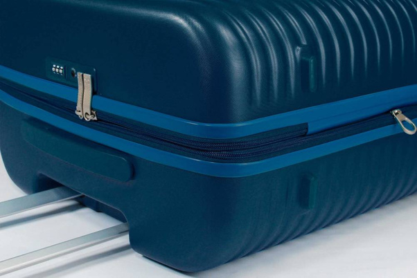 Mała kabinowa walizka MODO by RONCATO VEGA 423503 Granatowa