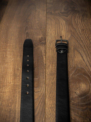 Elegancki pasek męski ze skóry naturalnej o wyrazistej fakturze