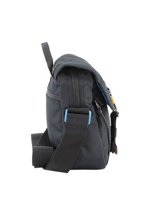 Torba na ramię z klapą Discovery ICON 711 czarna