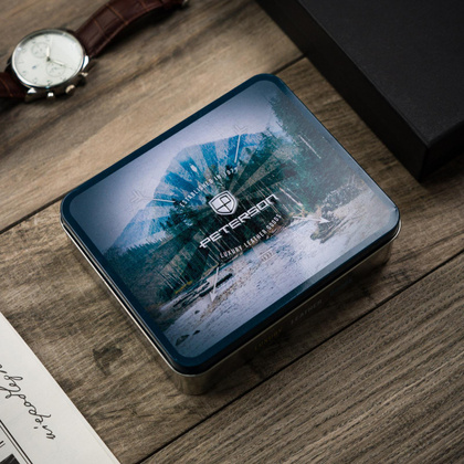 Elegancki portfel męski z czerwonym akcentem