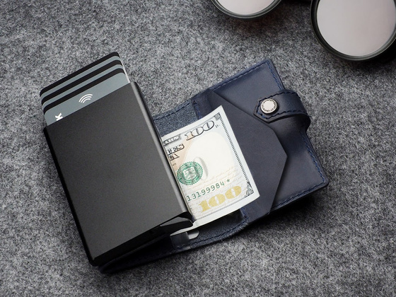 Portfel HIKER Go 2115