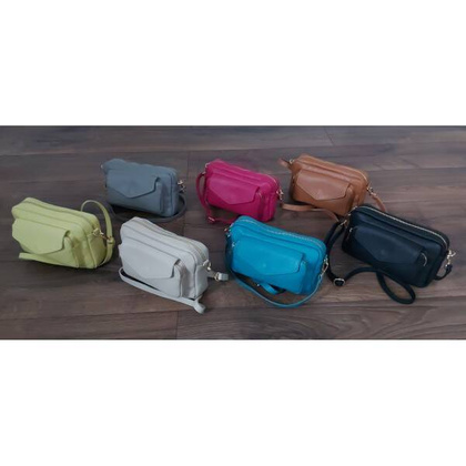 Urocza Włoska skórzana listonoszka Vera Pelle , pojemna złote okucia Jasny Beż MCZ45T