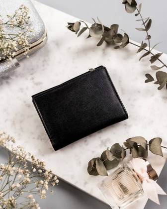 Skórzany portfel z zewnętrzną portmonetką