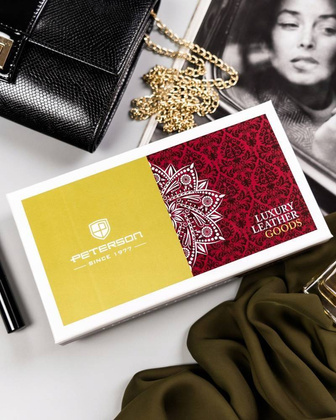 Duży, skórzany portfel damski na zatrzask i bigiel