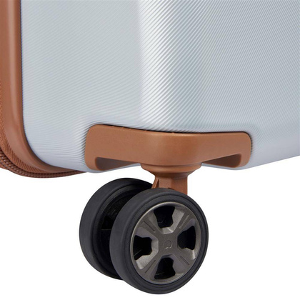 Delsey Promenade Hard średnia srebrna walizka na kółkach 66 cm