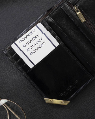 Pionowy portfel męski ze złotym akcentem, skóra naturalna licowa