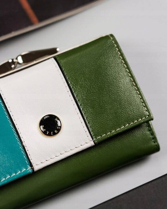 Zestaw prezentowy skorzany portfel damski i woda perfumowana Lizard