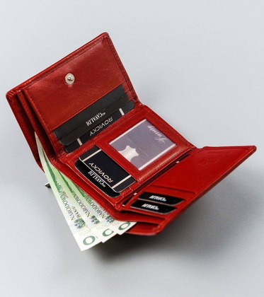 Mały, poziomy portfel damski ze skóry naturalnej, z ochroną RFID