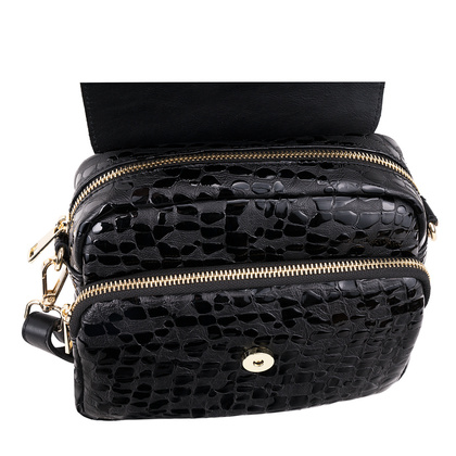 Skórzana listonoszka Canaletto o strukturze kropli – elegancja i funkcjonalność na co dzień TD655s258