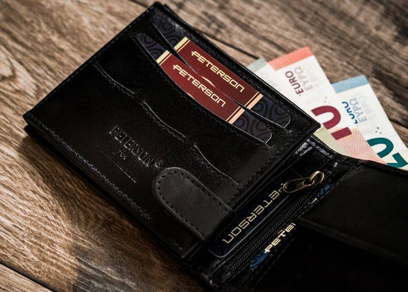 Portfel męski ze skóry naturalnej Peterson Czarny
