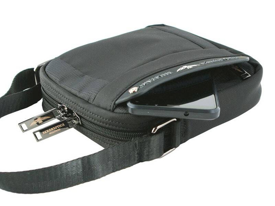 Torba na ramię AERONAUTICA MILITARE Airspace Czarna