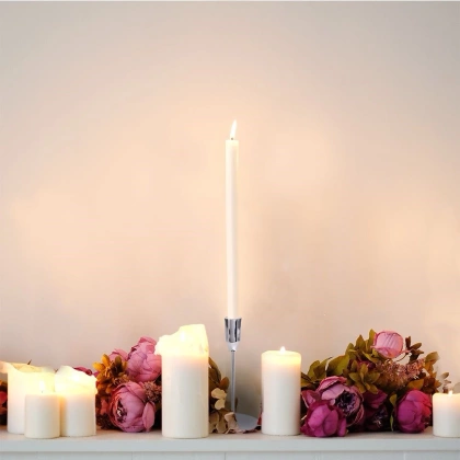 Świecznik aluminiowy stojak podstawka na długą świecę świeczkę srebrny 19,5 cm