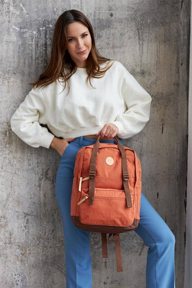 Duży plecak miejski z przegrodą na laptopa