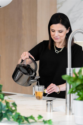 Czajnik 1,5l z gwizdkiem Diamante grafitowy polerowany 28180