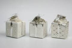 Zawieszki "Prezent" Kpl.3 UPOMINKARNIA