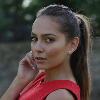 MINET Pozłacane kolczyki srebrne z białymi cyrkoniami