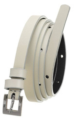 Klasyczny, wąski pasek damski ze srebrną, metalową klamerką 105cm ecru
