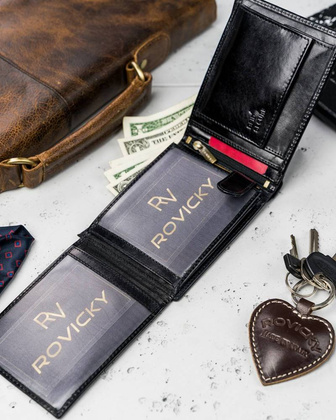 Klasyczny, skórzany portfel męski