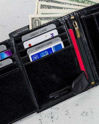 Duży portfel męski ze skóry naturalnej zamykany na zatrzask