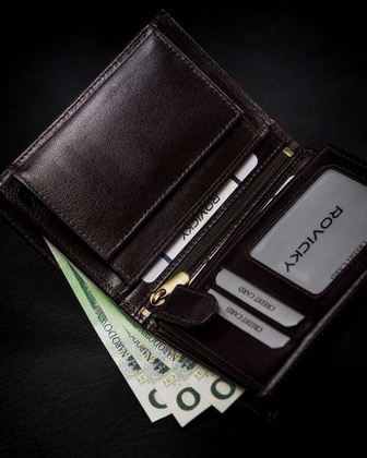 Bogato wyposażony portfel męski z naturalnej skóry licowej